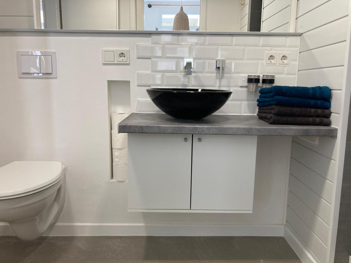 Living At Saarpartments - Adultsonly - Business & Holiday Homes With Kitchen For Long- And Short Term Stay, 3 Min To St Johanner Markt And Points Of Interest Saarbrücken Buitenkant foto